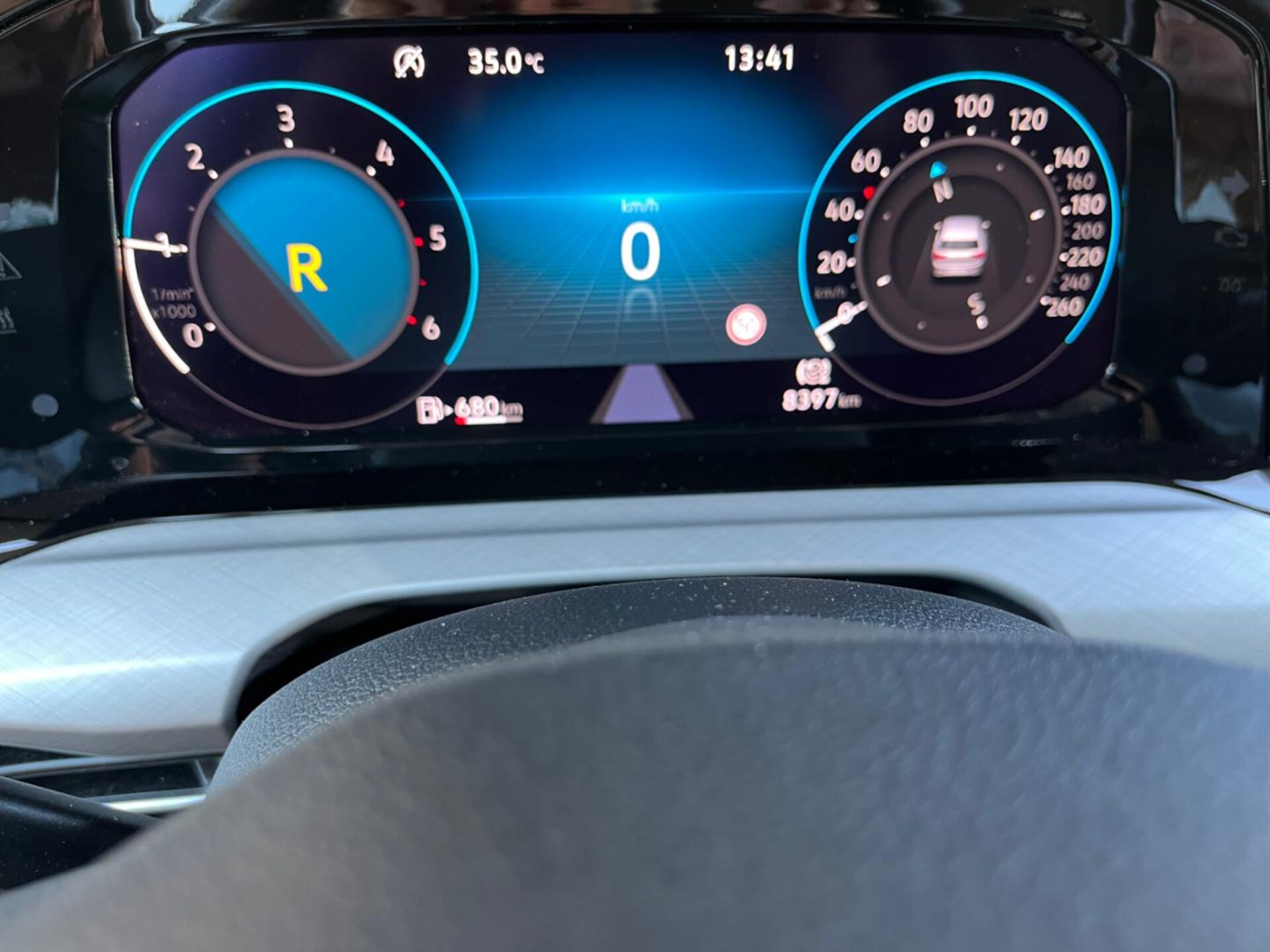 Volkswagen Golf Life