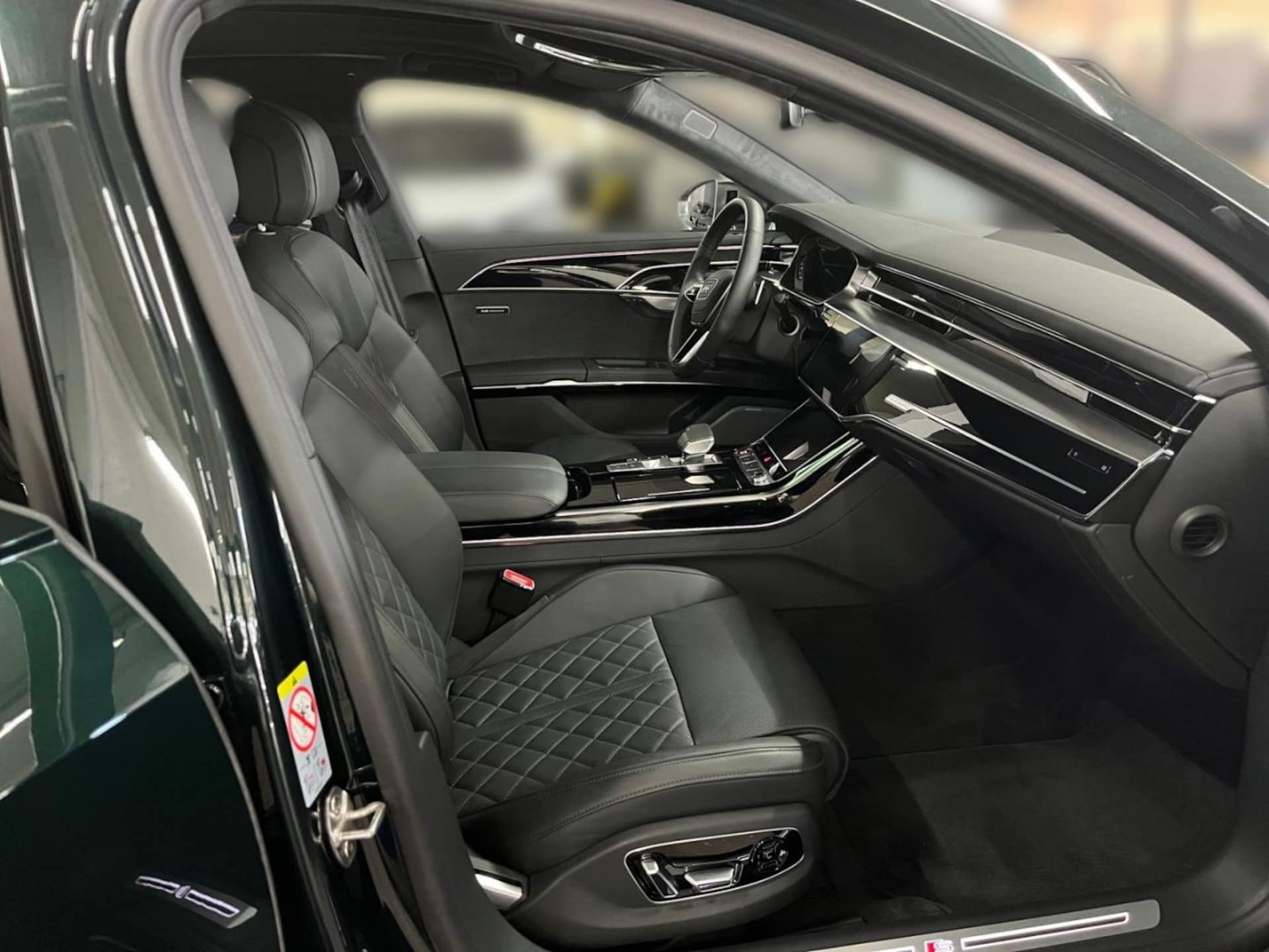 Audi S8