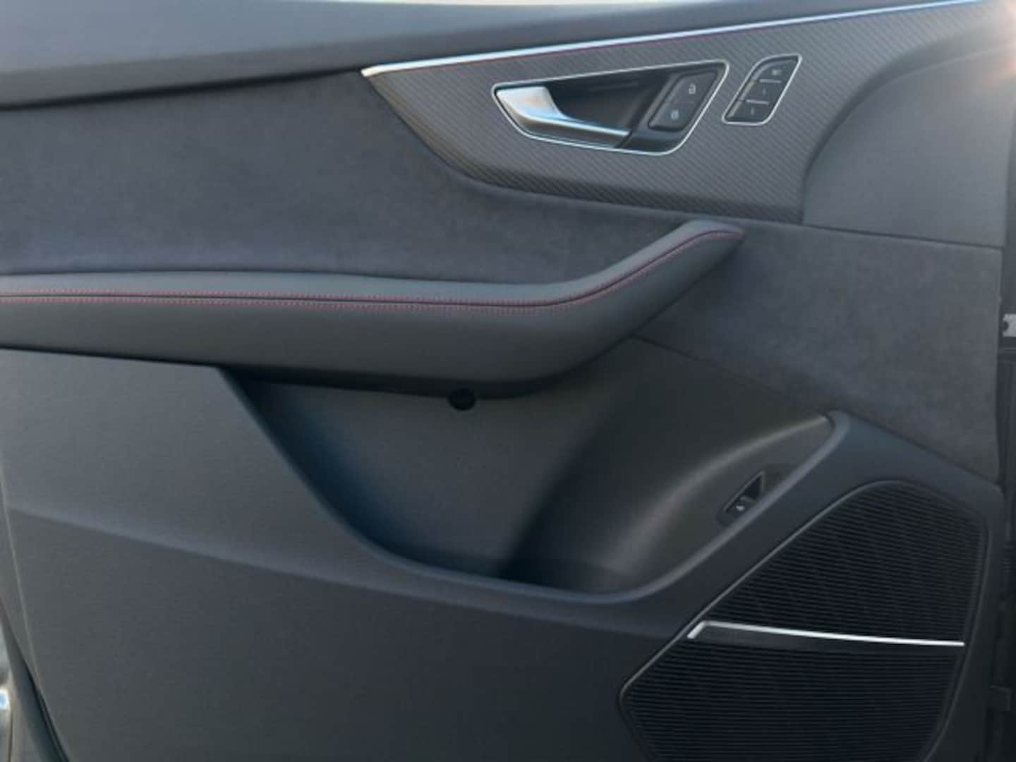 Bild über Audi Q7 SUV S line business TDI quattro 210 kW tiptronic - für weitere Informationen kontaktieren Sie den Audi Partner