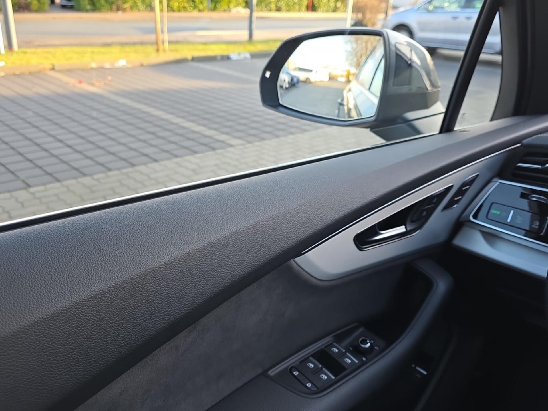 Audi Q7 SUV TFSI e S line