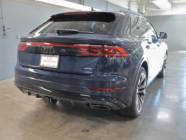 2026 Audi Q8
