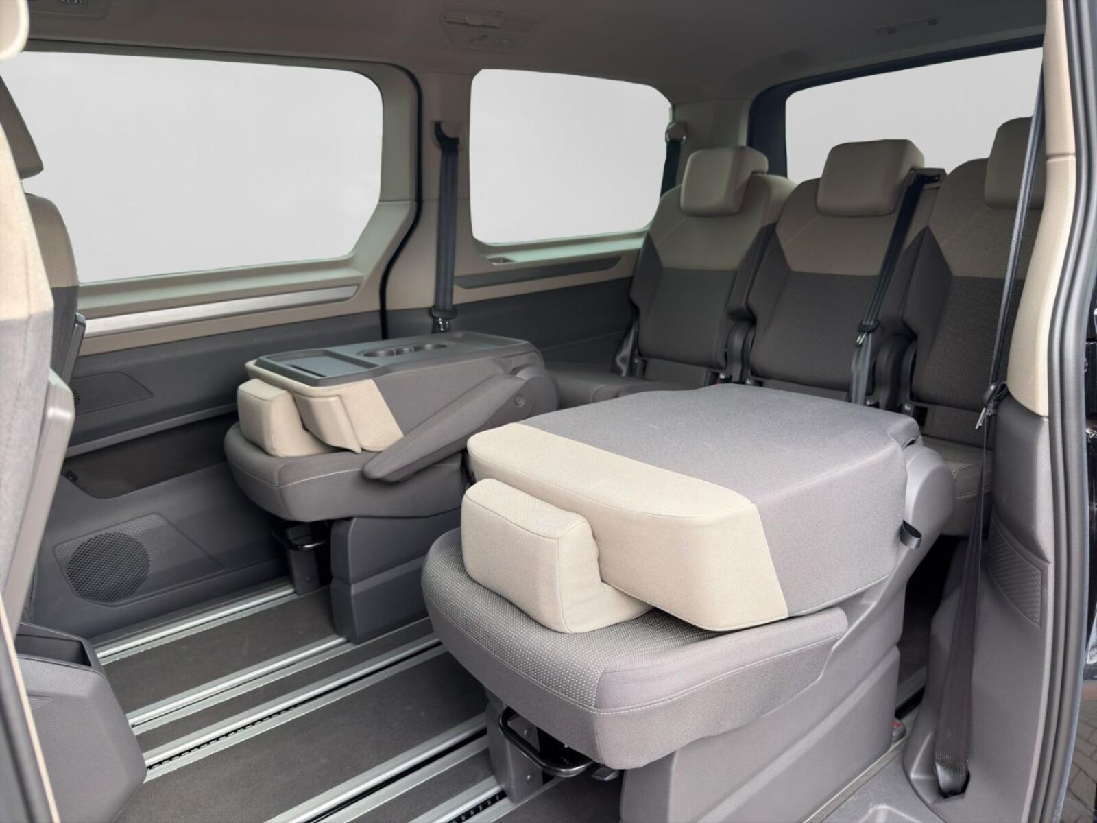 Volkswagen Multivan Langversion – Bild 6