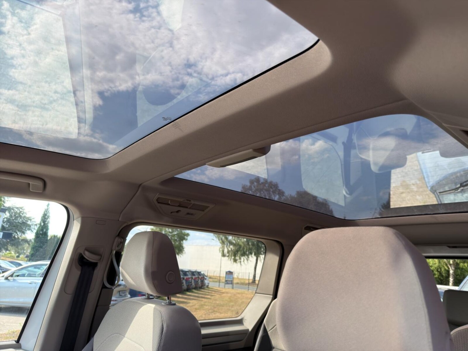 Volkswagen Multivan – Bild 18