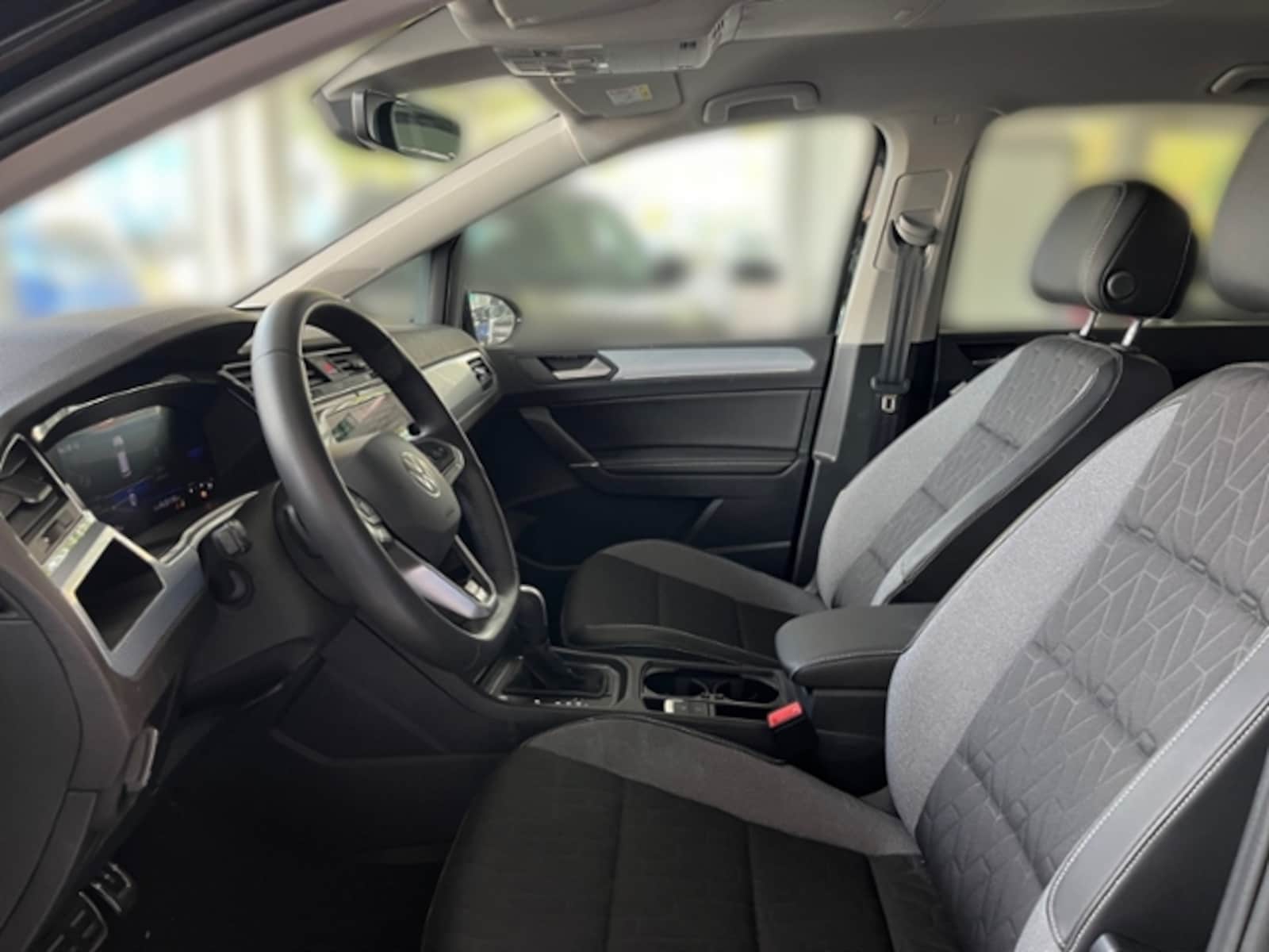 Volkswagen Touran – Bild 11