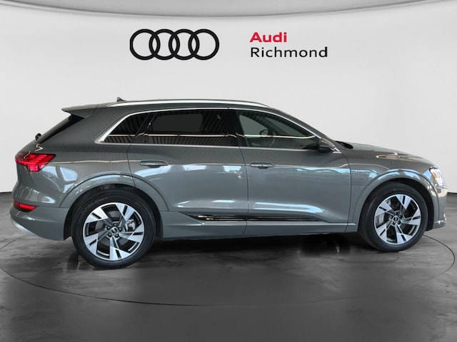 2022 Audi e-tron