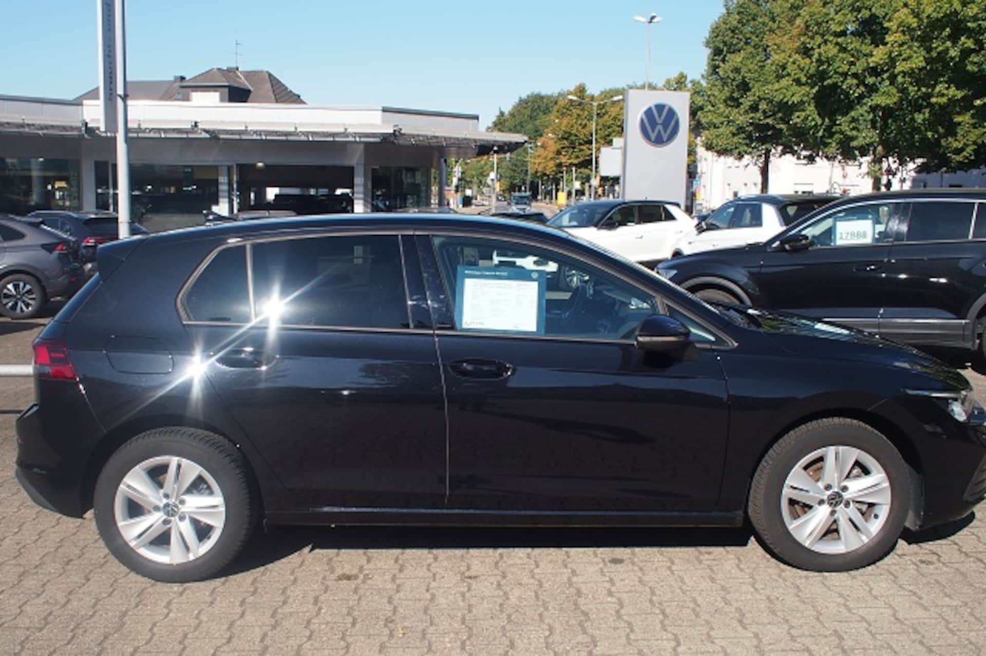 Volkswagen Golf Life