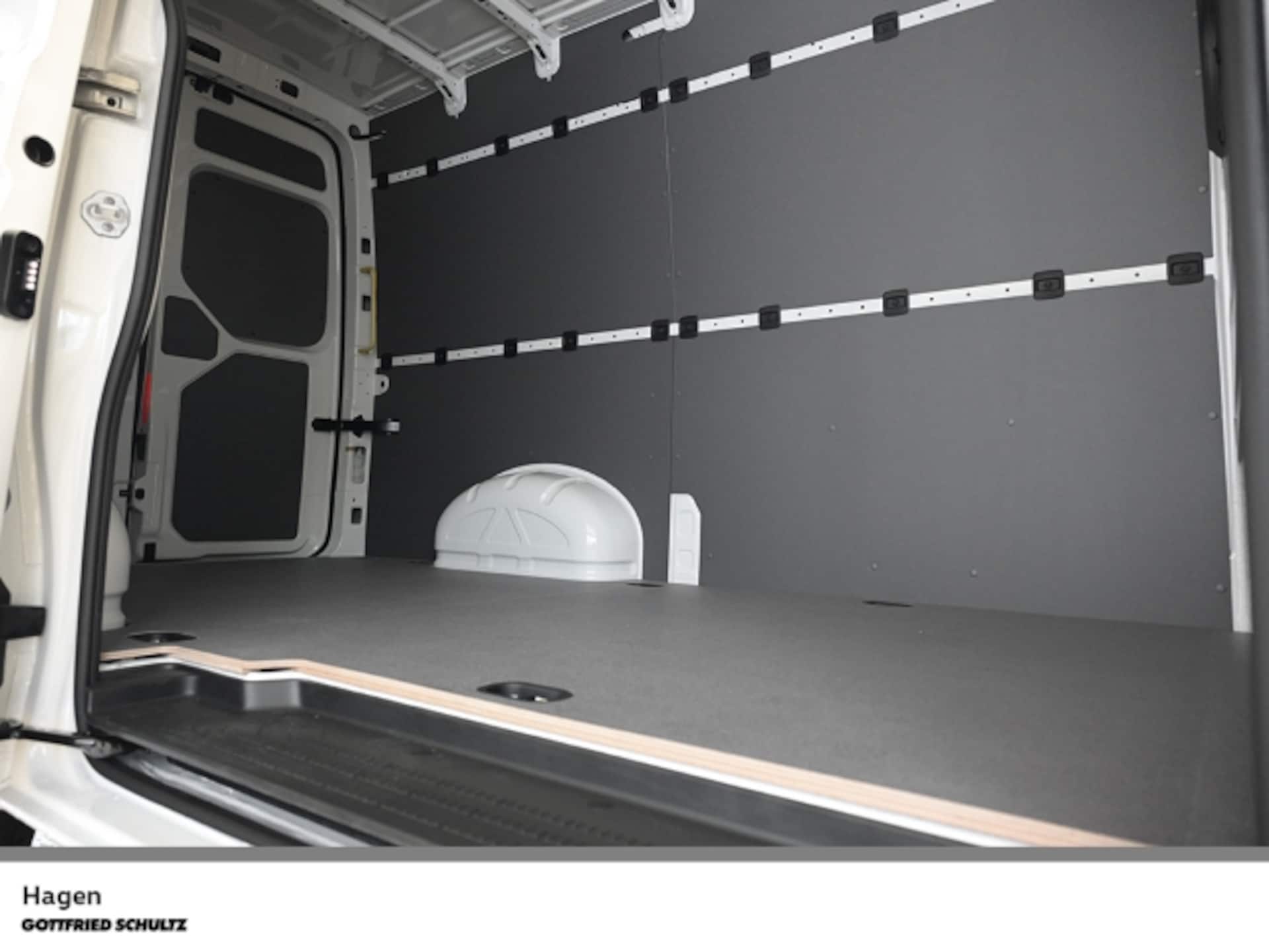 Volkswagen Crafter Kasten mittlerer Radstand