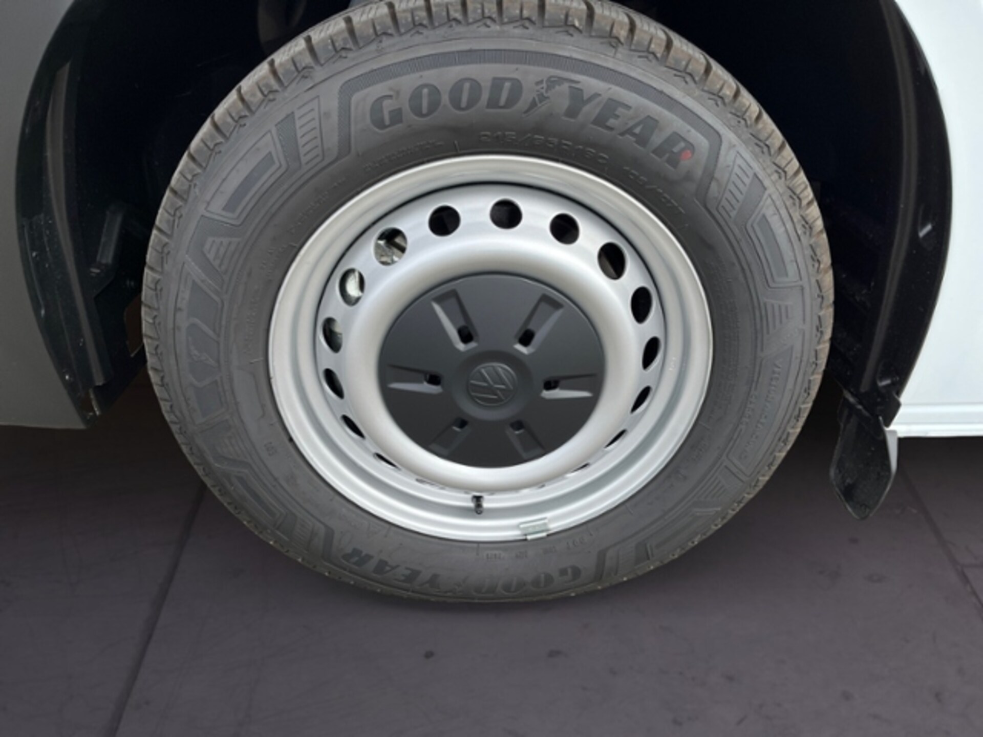 Volkswagen Transporter Kasten langer Radstand Plus