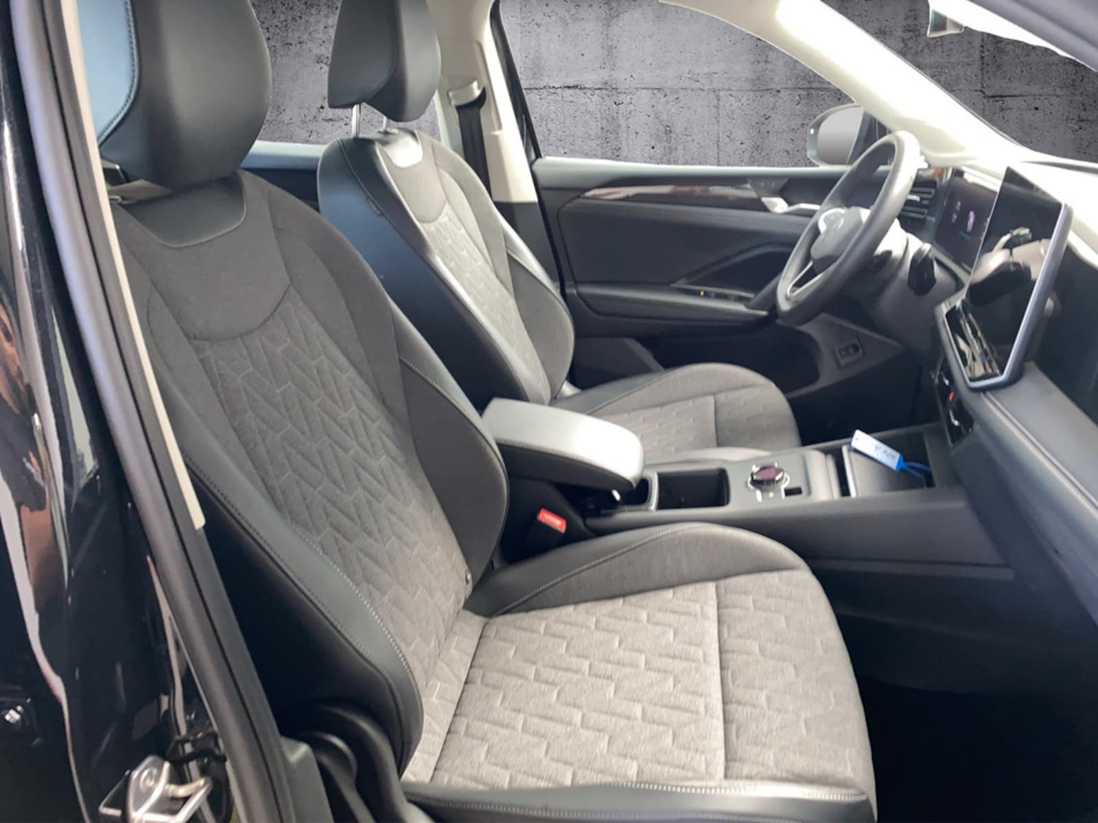 Volkswagen Tiguan – Bild 12