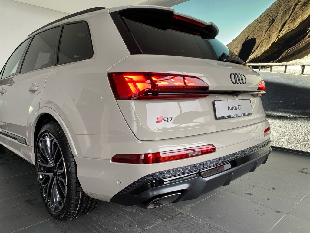 Image about Audi Q7 SUV S line 50 TDI quattro tiptronic