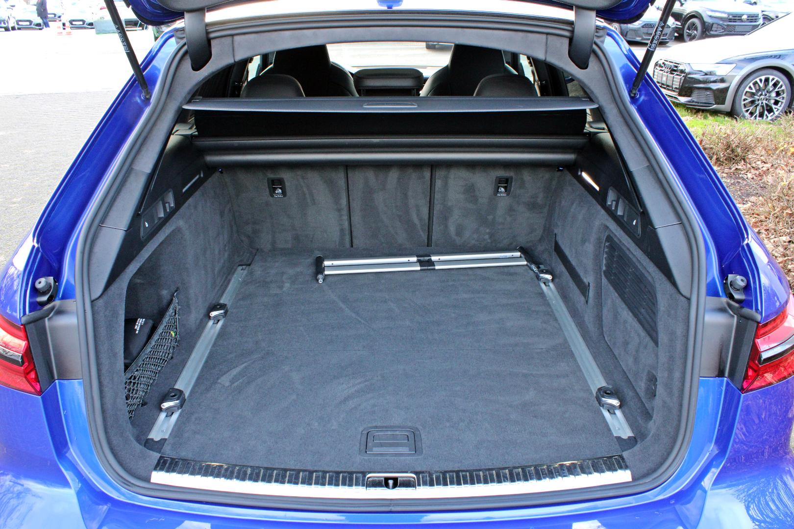 Image about Audi RS 6 Avant performance RS 6 Avant 441(600) kW(PS) tiptronic