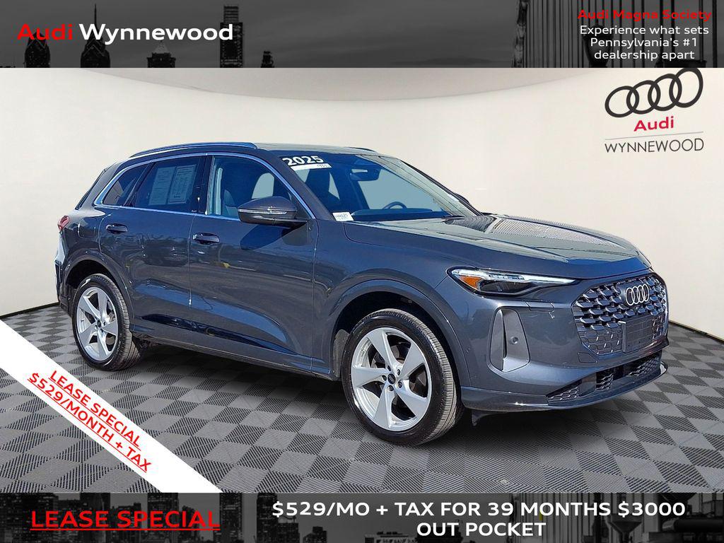 2025 Audi Q5 Premium Plus quattro's photo
