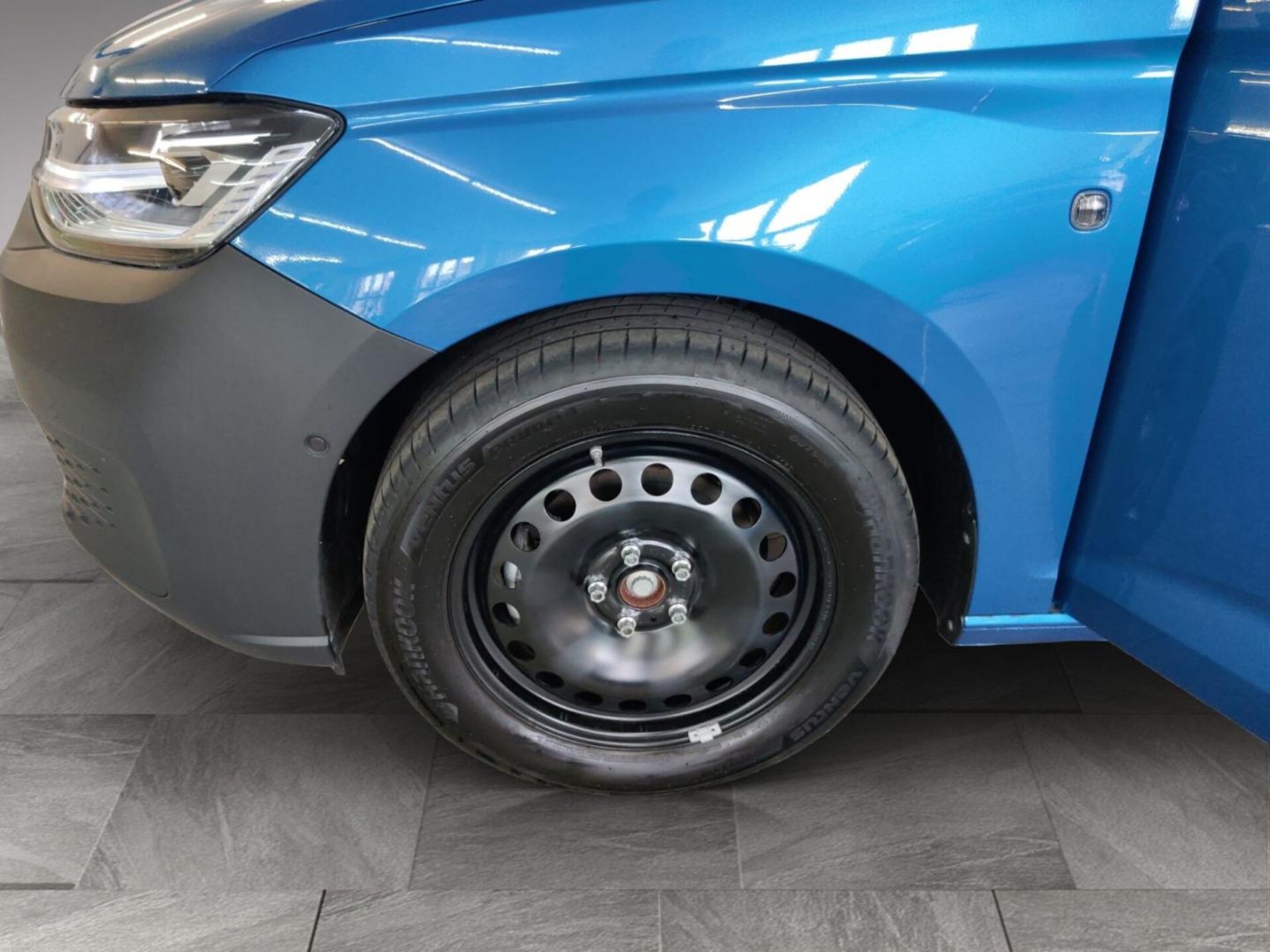 Volkswagen Caddy Basis-Modell