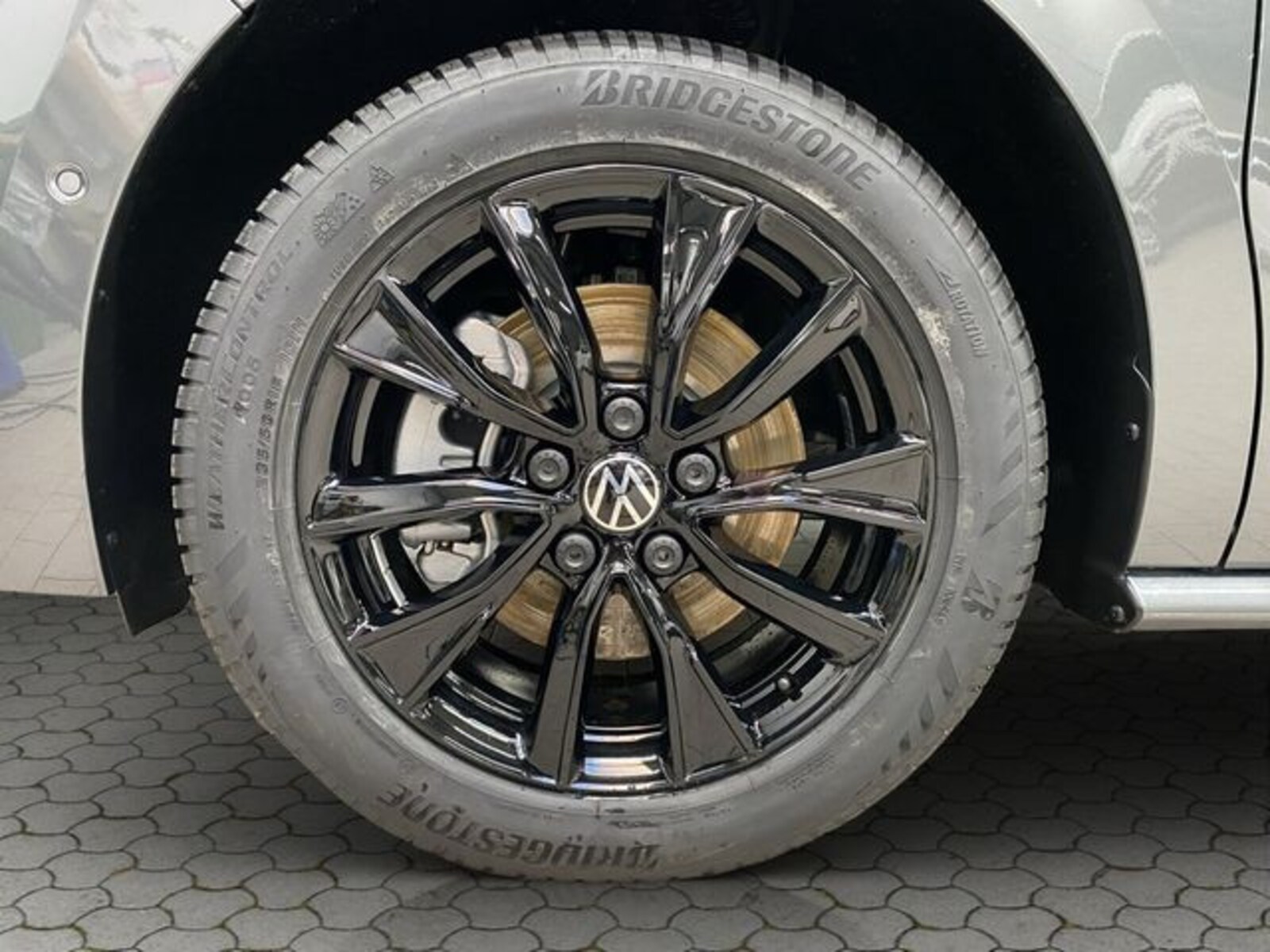 Volkswagen Multivan Langversion – Bild 23