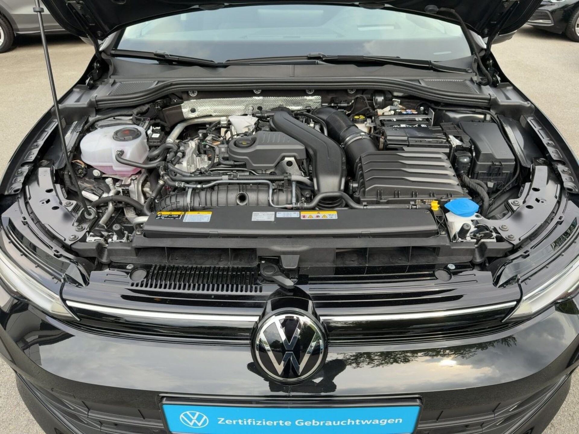 Volkswagen Golf Life
