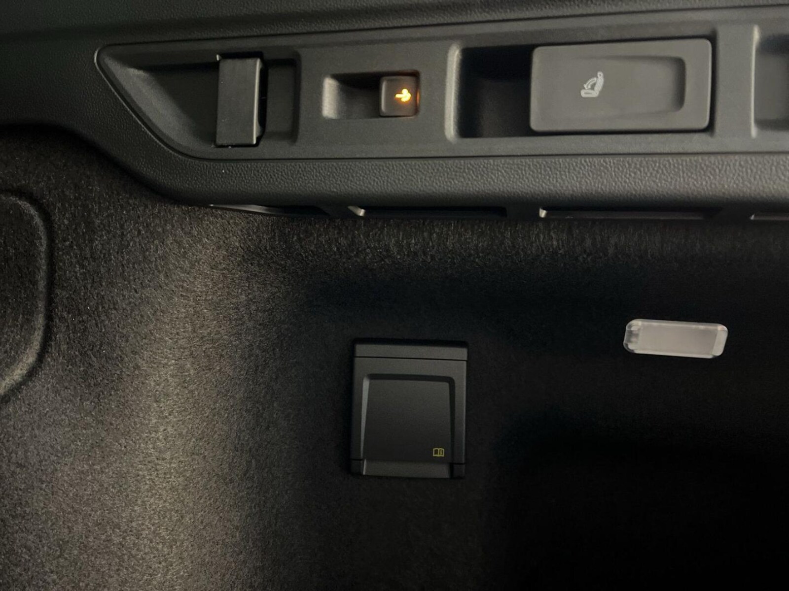 Volkswagen Passat – Bild 23