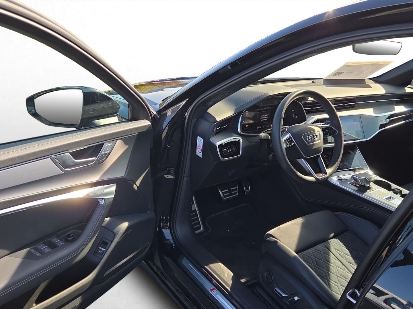 Bild über Audi S6 Avant TDI quattro tiptronic - für weitere Informationen kontaktieren Sie den Audi Partner