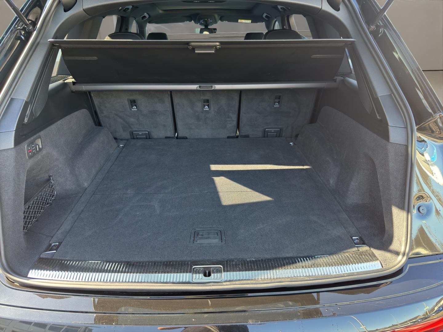 Image about Audi SQ7 competition plus TFSI quattro tiptronic