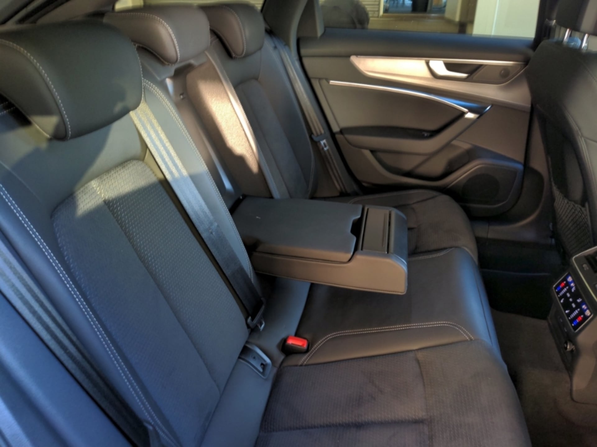 Audi S6 Avant