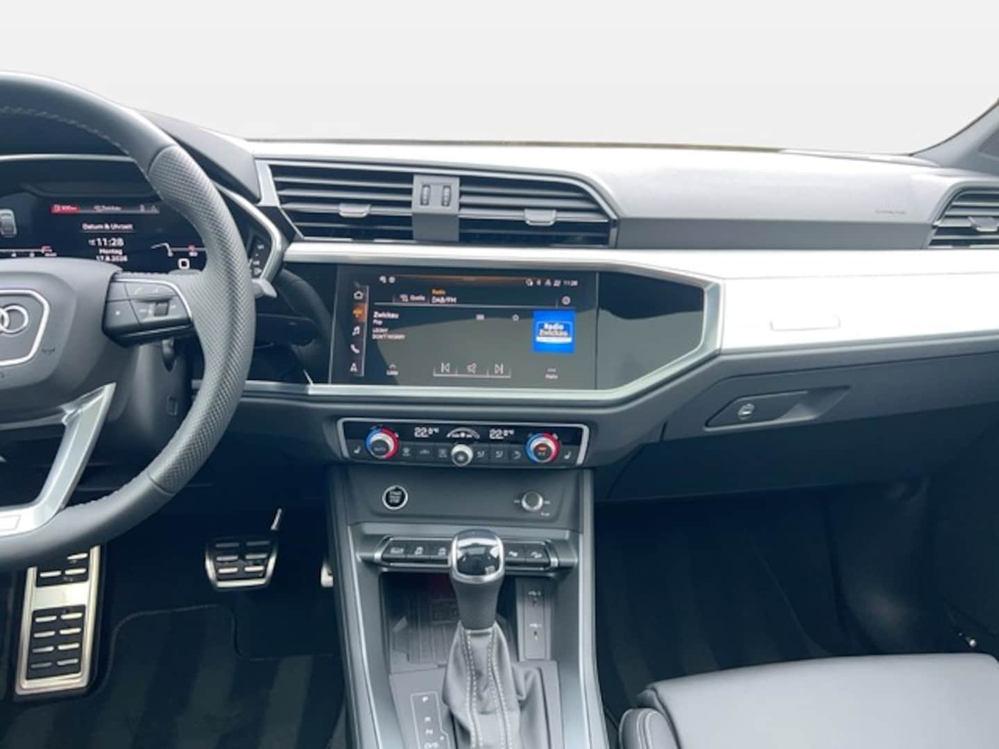 Bild über Audi Q3 Sportback TFSI quattro 180 kW S tronic - für weitere Informationen kontaktieren Sie den Audi Partner