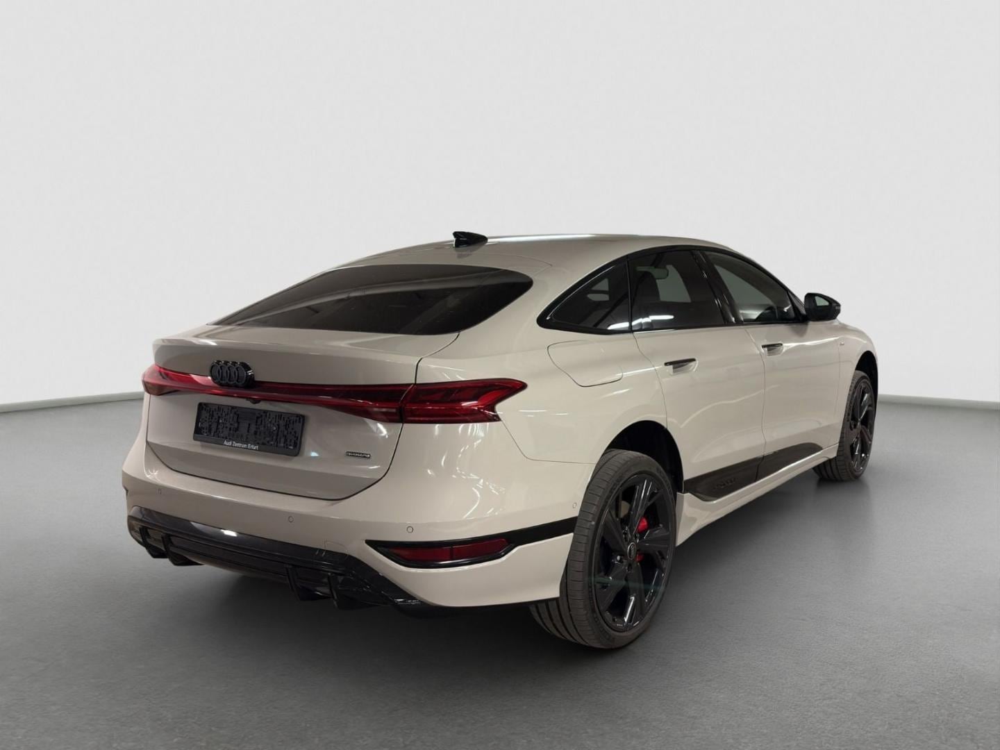 Bild über Audi A6 Sportback e-tron S line business e-tron quattro 315 kW - für weitere Informationen kontaktieren Sie den Audi Partner
