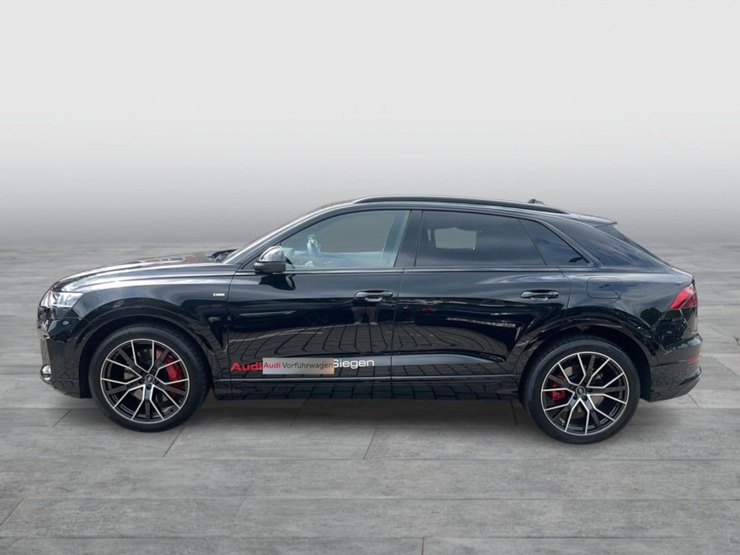 Bild über Audi Q8 SUV TFSI e S line business TFSI e quattro 360 kW tiptronic - für weitere Informationen kontaktieren Sie den Audi Partner