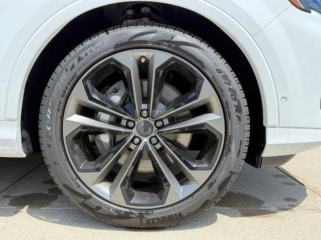 2026 Audi Q7 Premium Plus - Photo 8