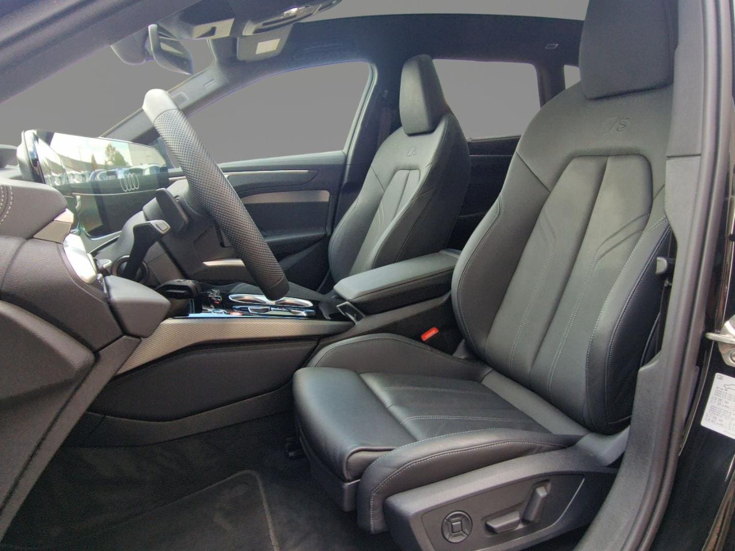 Bild über Audi A6 Avant TDI quattro 150 kW S tronic - für weitere Informationen kontaktieren Sie den Audi Partner