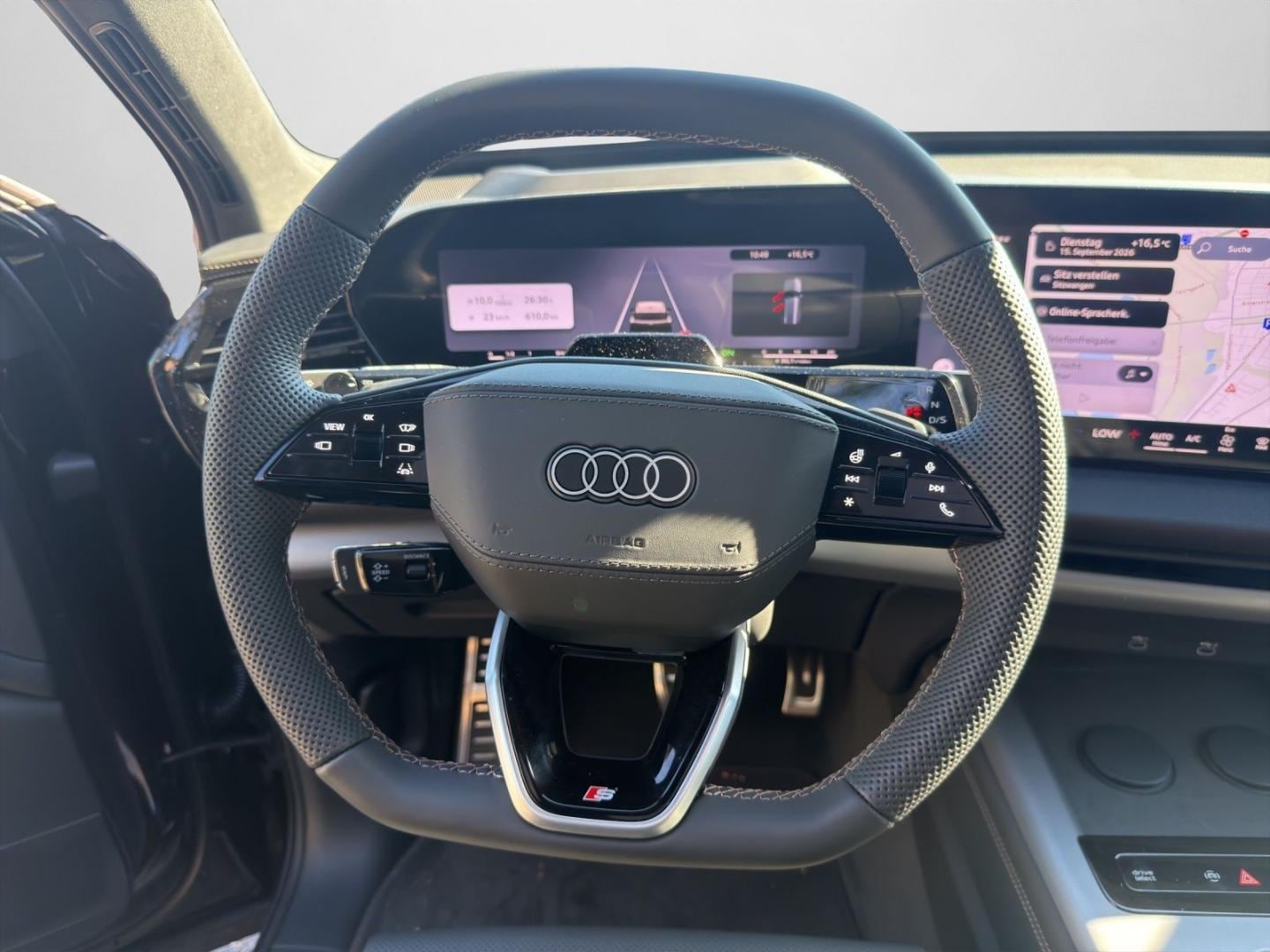 Bild über Audi Q7 SUV TDI quattro 220 kW tiptronic - für weitere Informationen kontaktieren Sie den Audi Partner