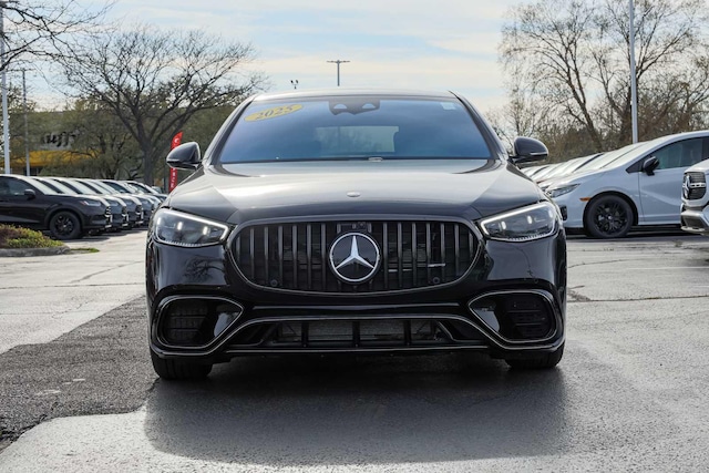 2025 Mercedes-Benz