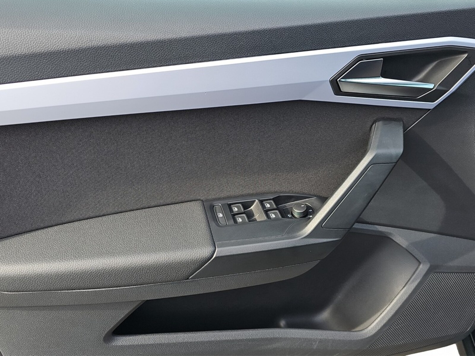 SEAT Arona – Bild 13