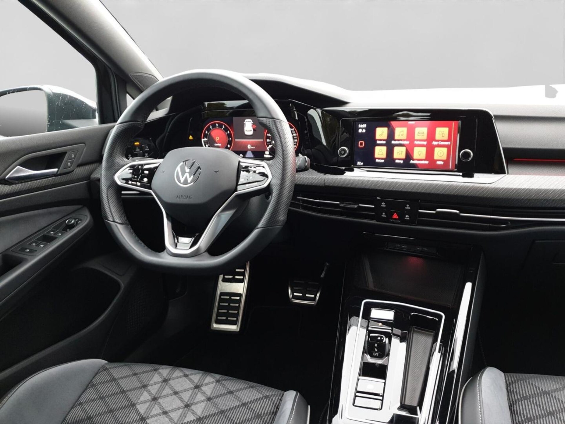 Volkswagen Golf R-Line