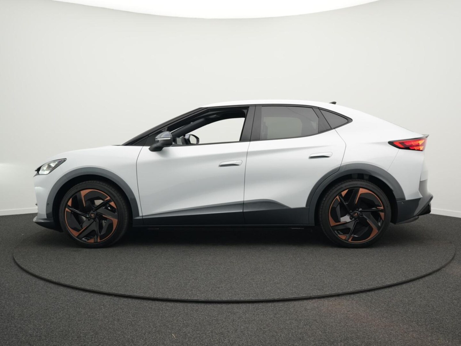 CUPRA Tavascan – Bild 10