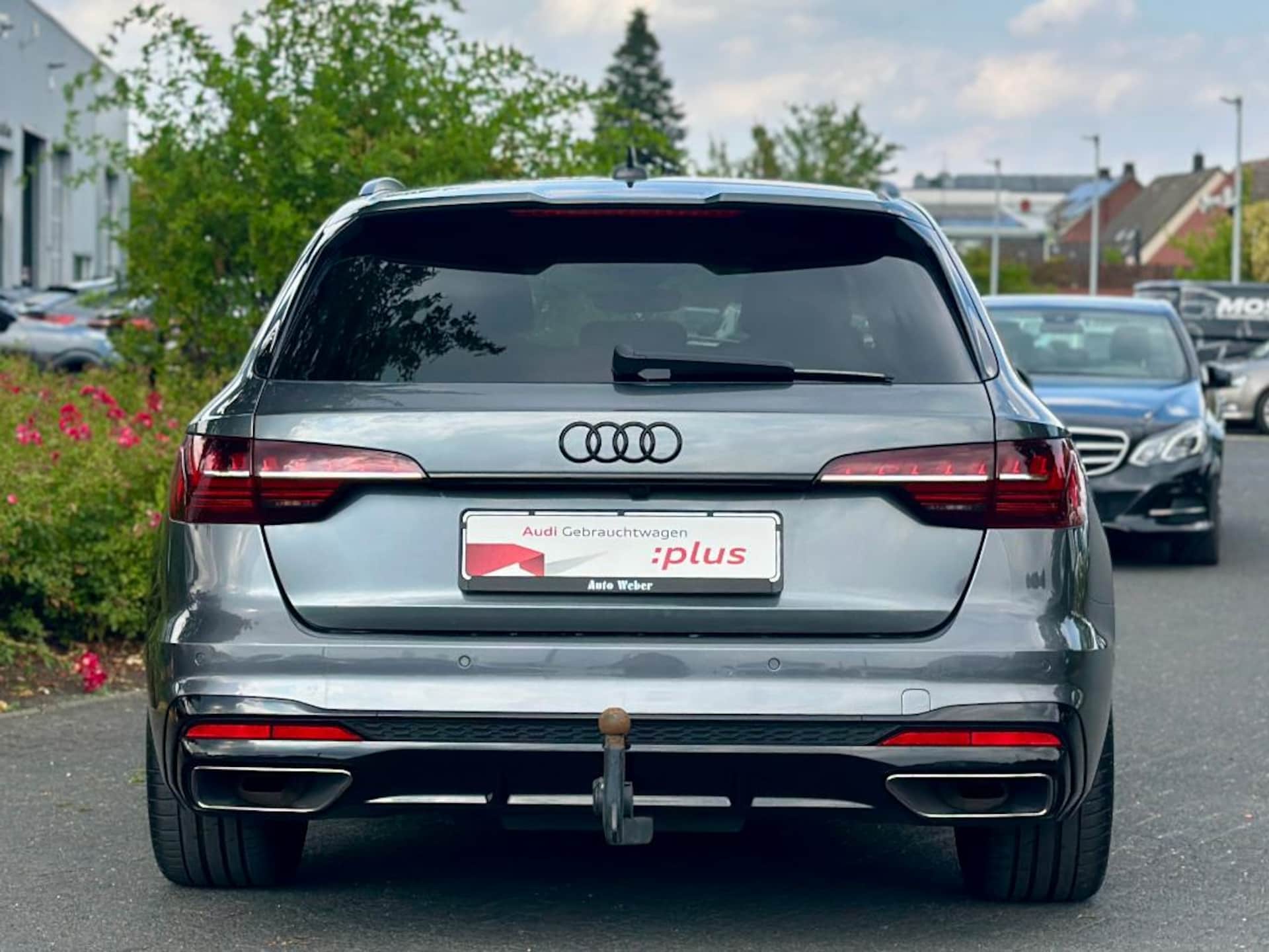 Audi A4 Avant S line