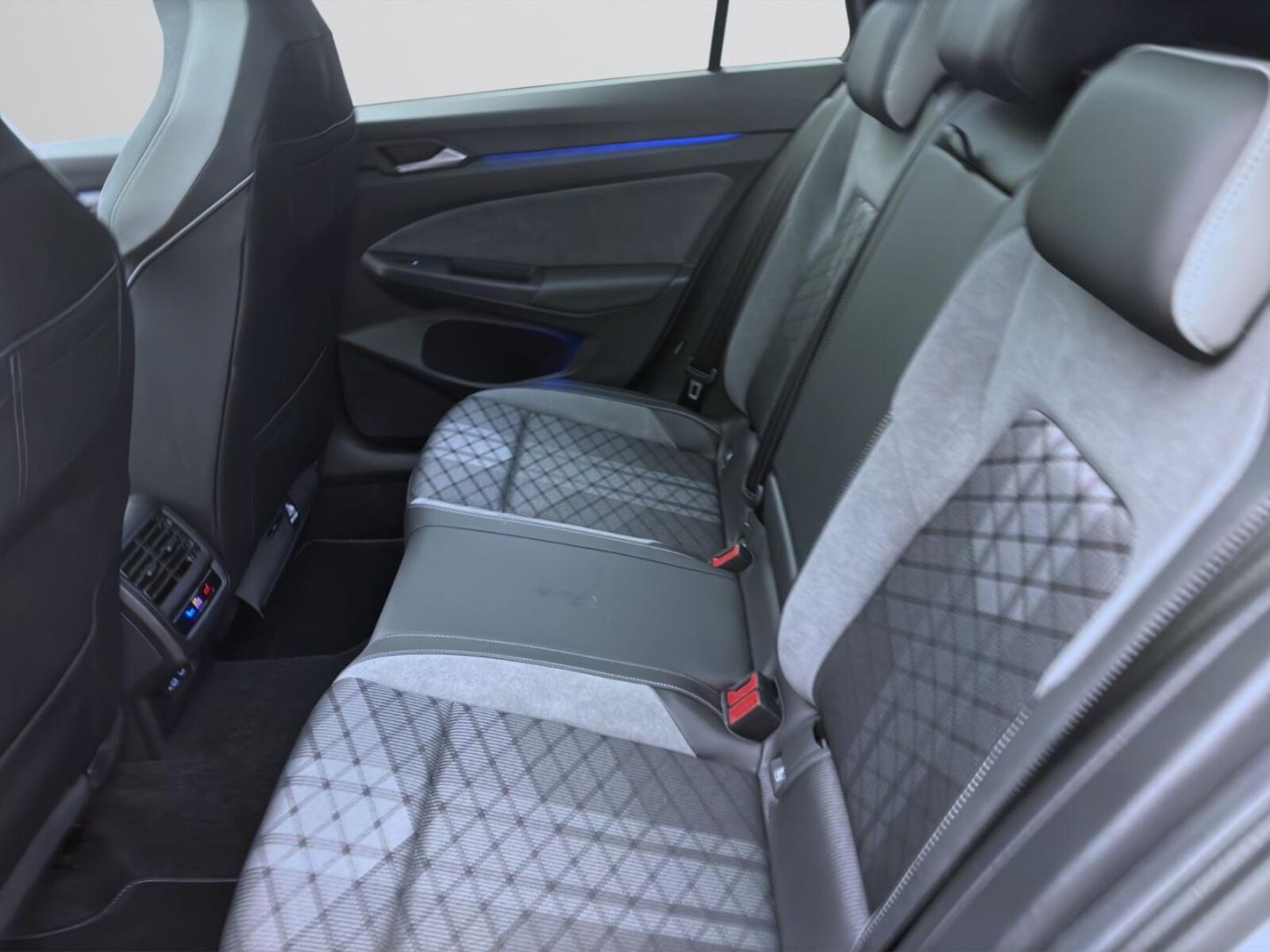 Volkswagen Golf Variant – Bild 16