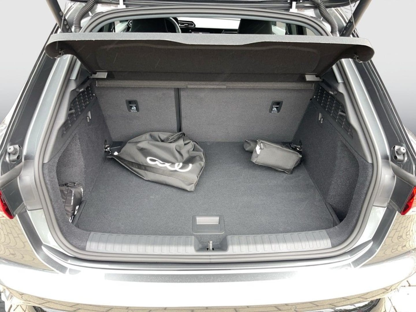 Bild über Audi A3 Sportback TFSI e TFSI e 150 kW S tronic - für weitere Informationen kontaktieren Sie den Audi Partner