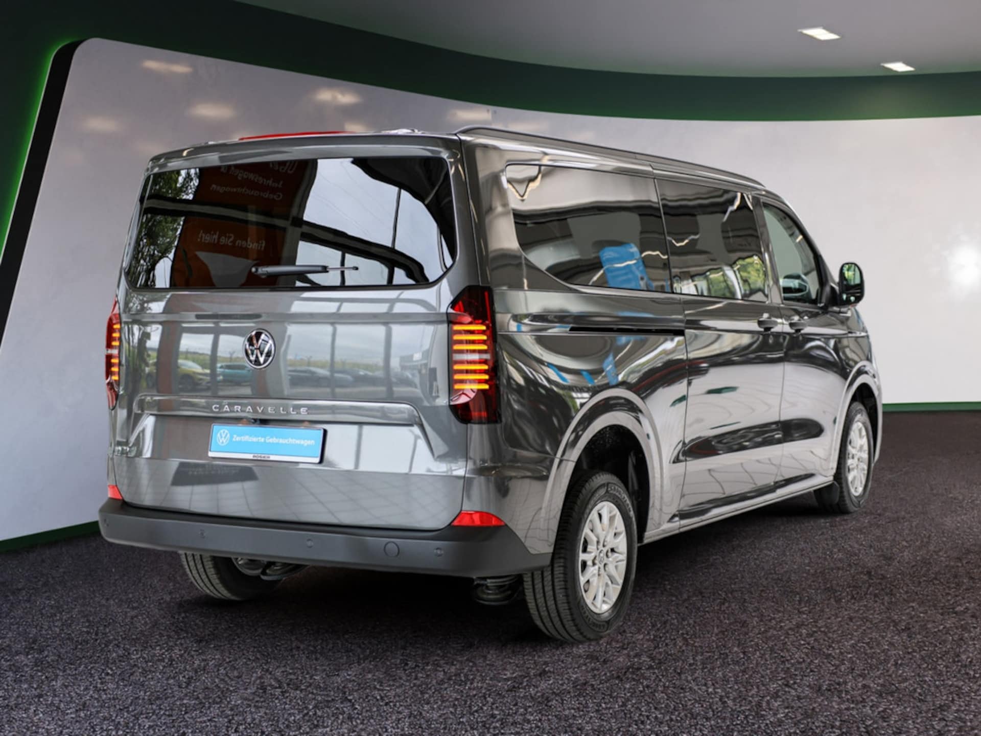 Volkswagen Caravelle langer Radstand Basis-Modell