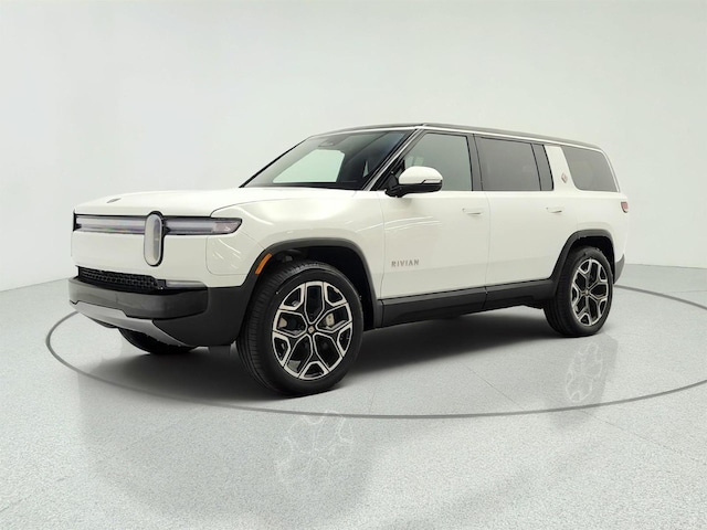 2025 Rivian R1S
