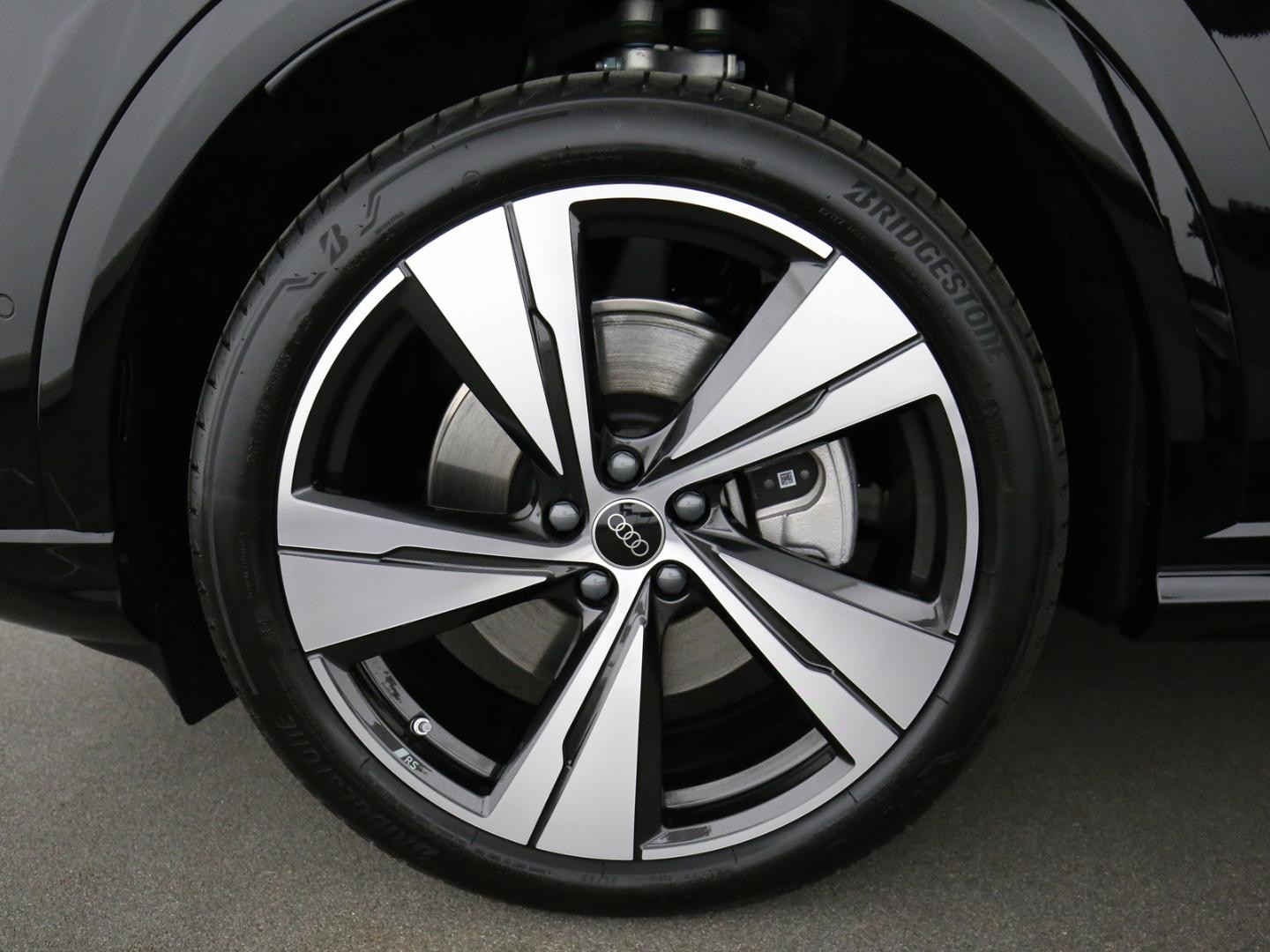 Bild über Audi Q5 Sportback TDI quattro 150 kW S tronic - für weitere Informationen kontaktieren Sie den Audi Partner