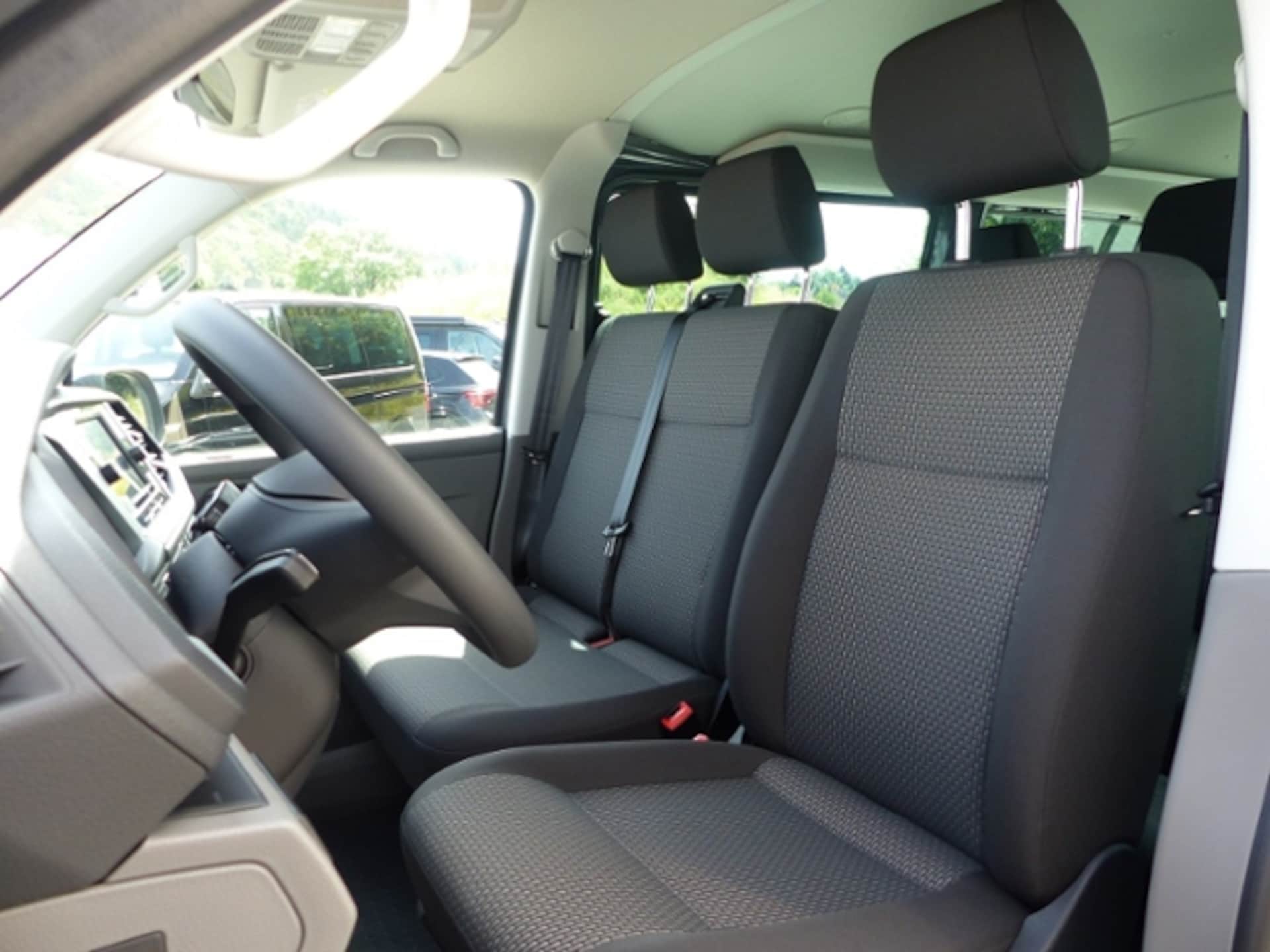 Volkswagen T6.1 Transporter Kombi kurzer Radstand