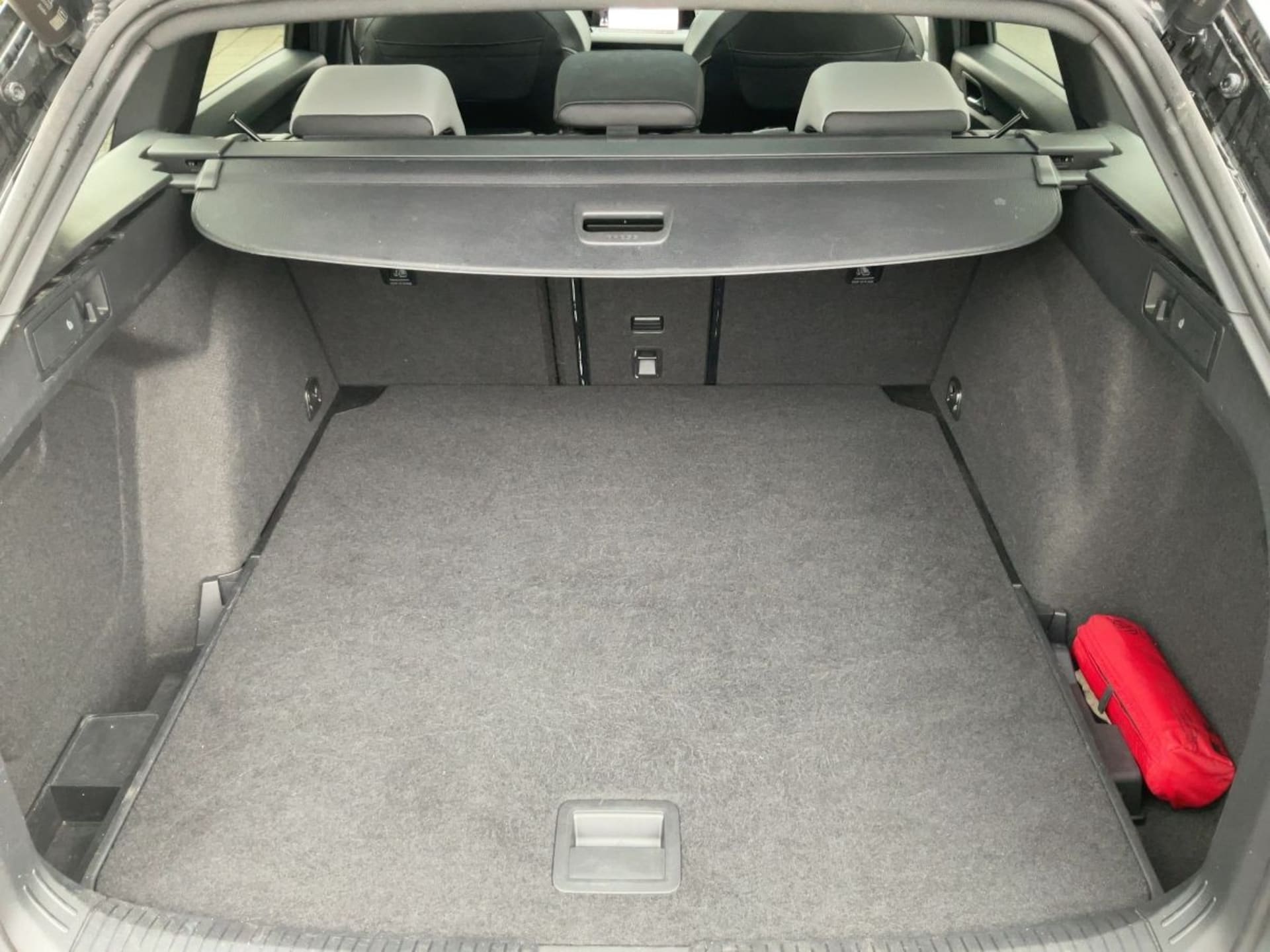 Volkswagen Golf Variant R-Line