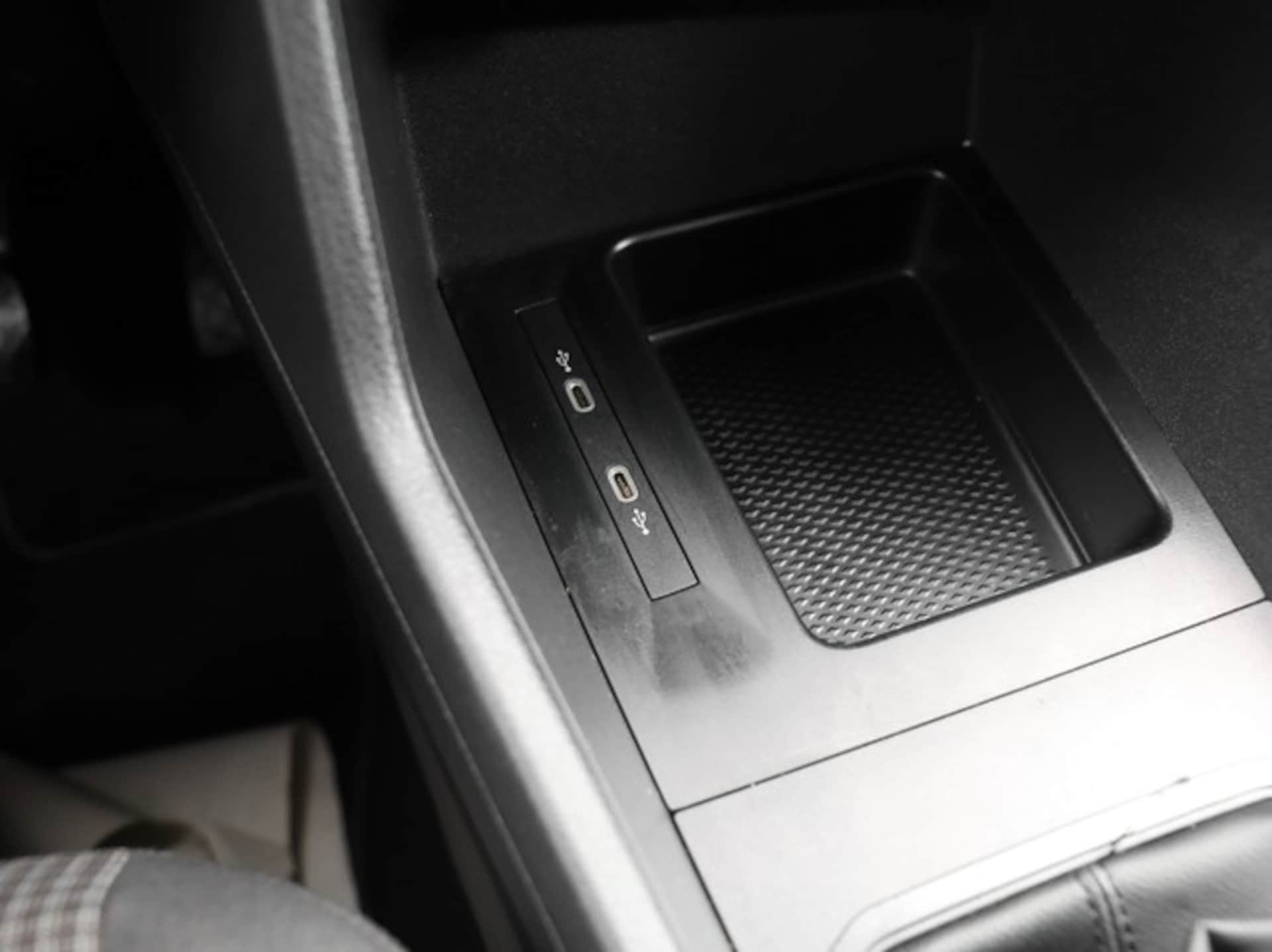 Volkswagen Caddy Kombi Basis-Modell