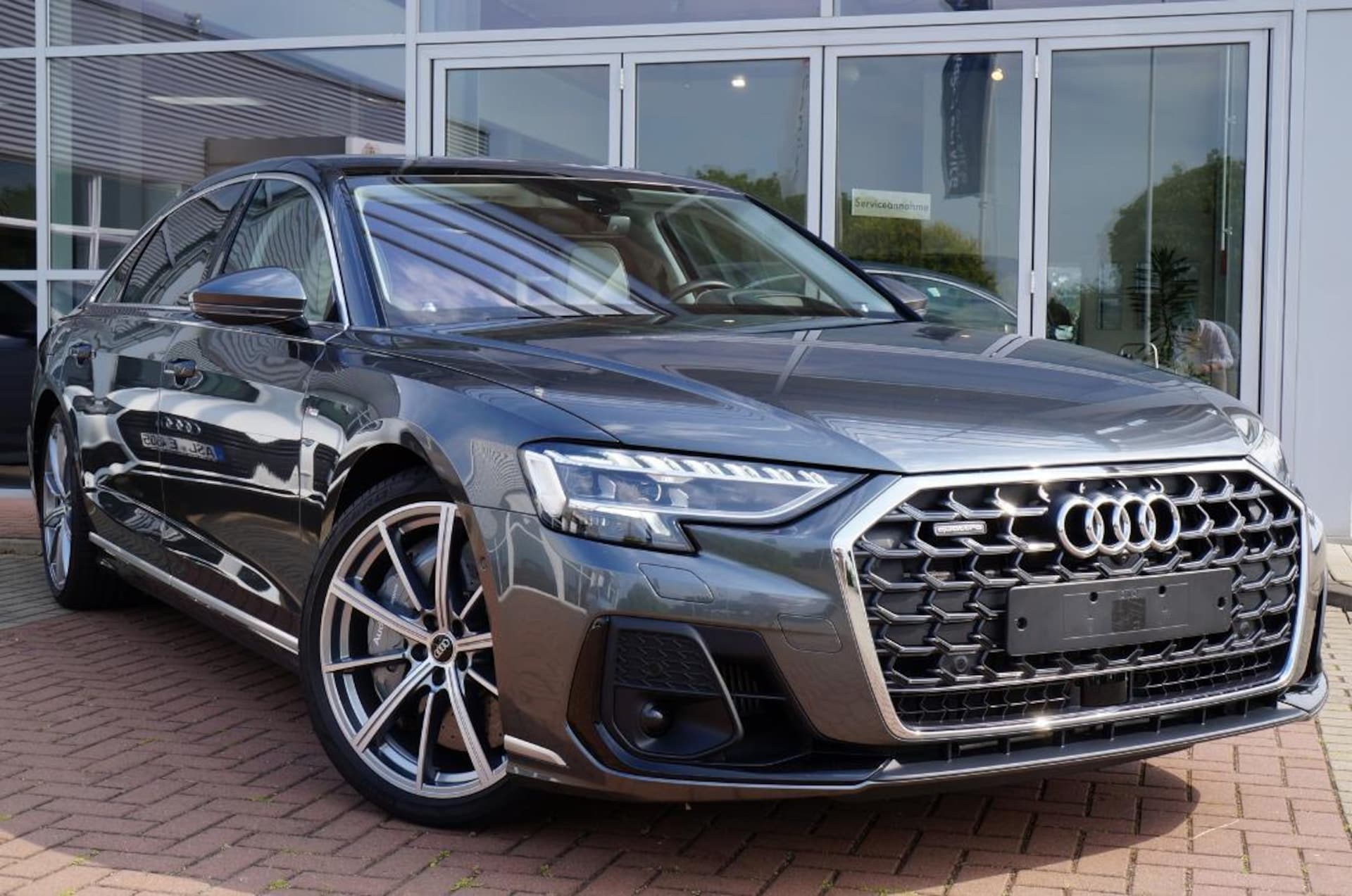 Audi A8 Lang