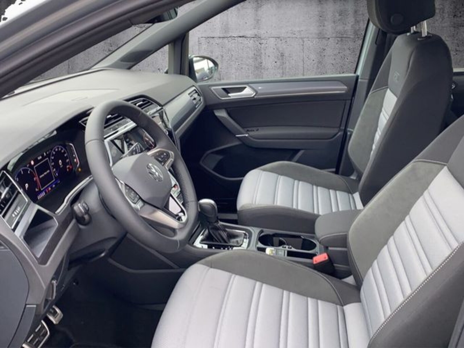 Volkswagen Touran – Bild 8