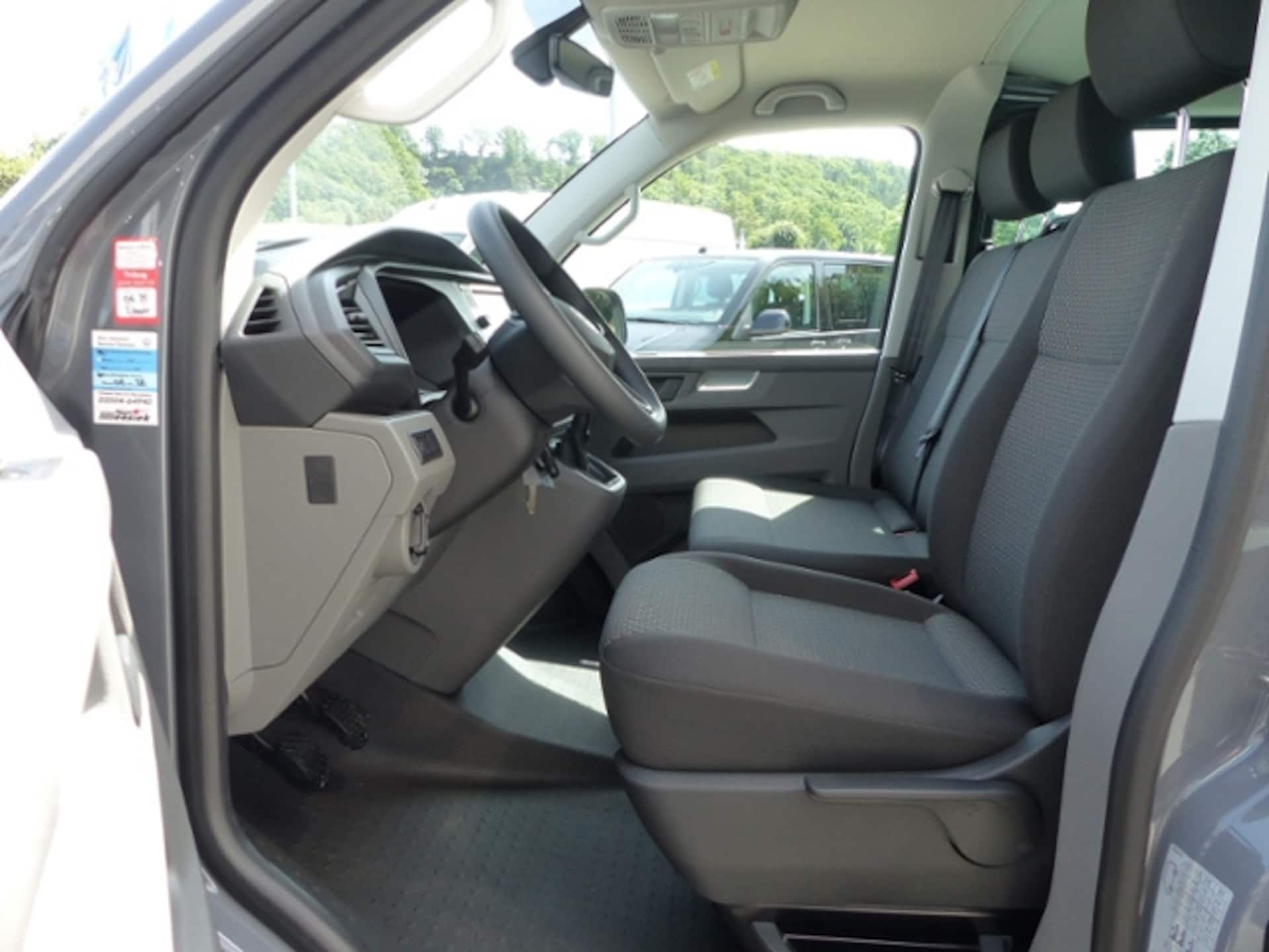 Volkswagen T6.1 Transporter Kombi kurzer Radstand