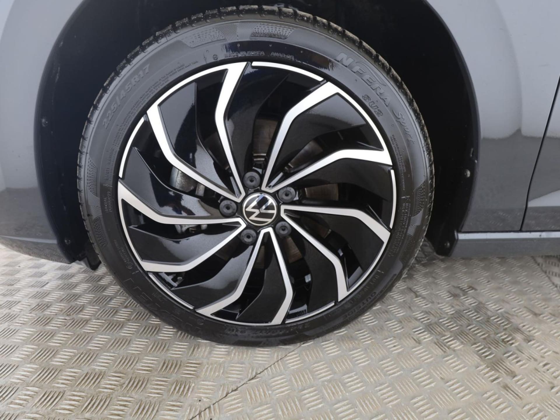 Volkswagen Golf Style