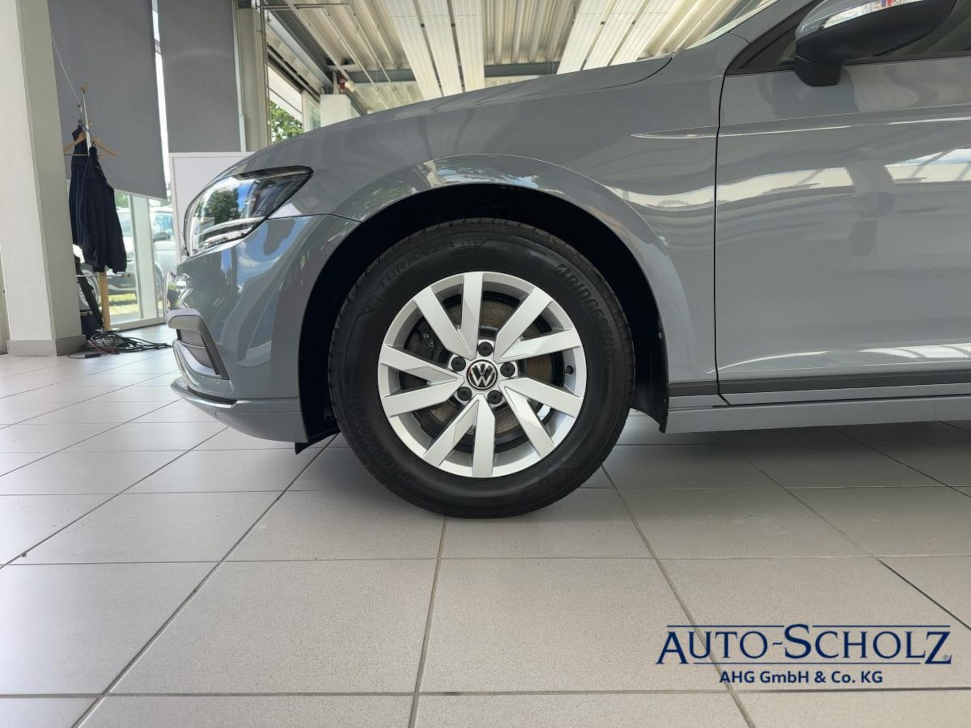 Volkswagen Passat Variant Basis-Modell
