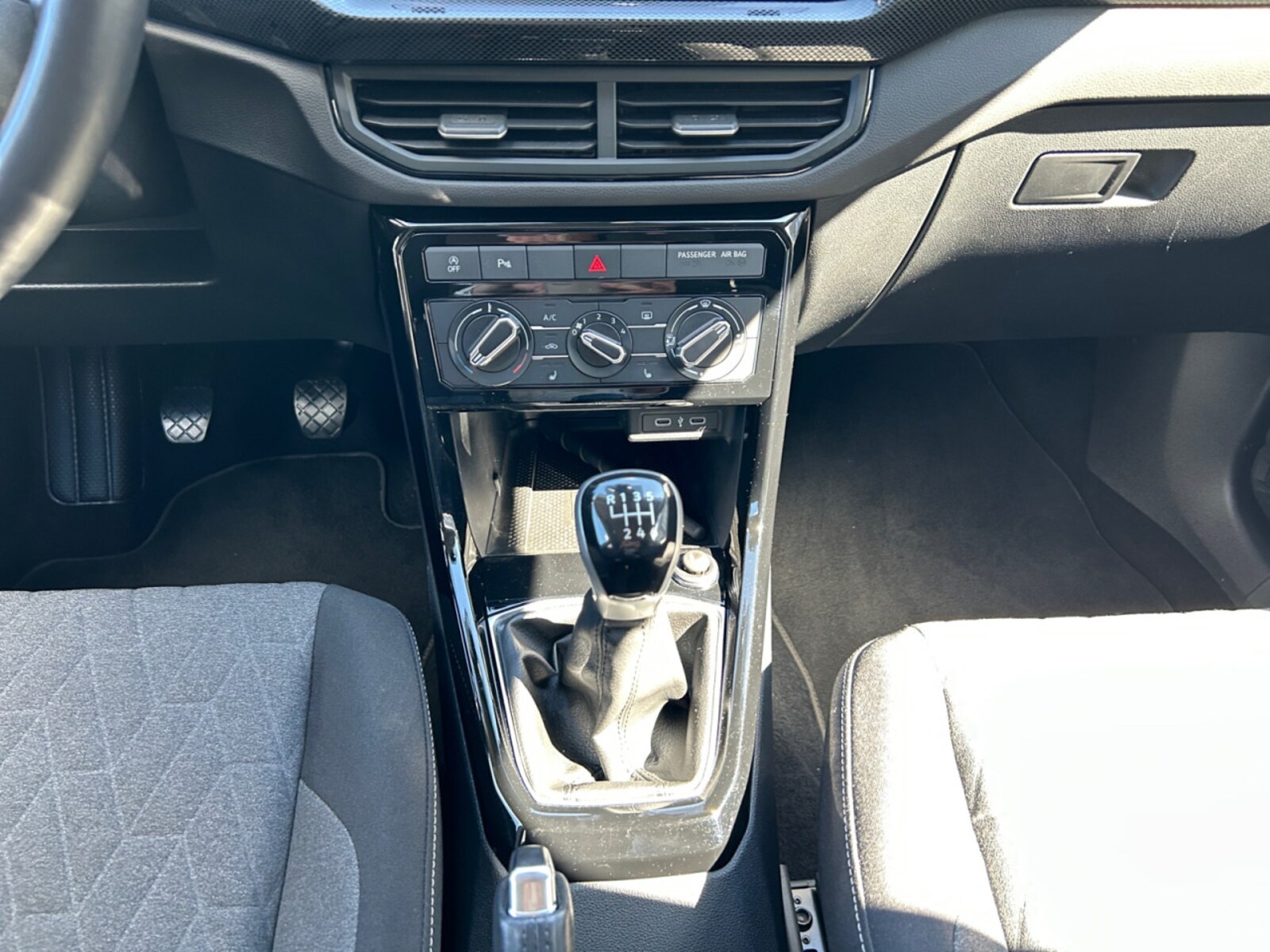Volkswagen T-Cross – Bild 11