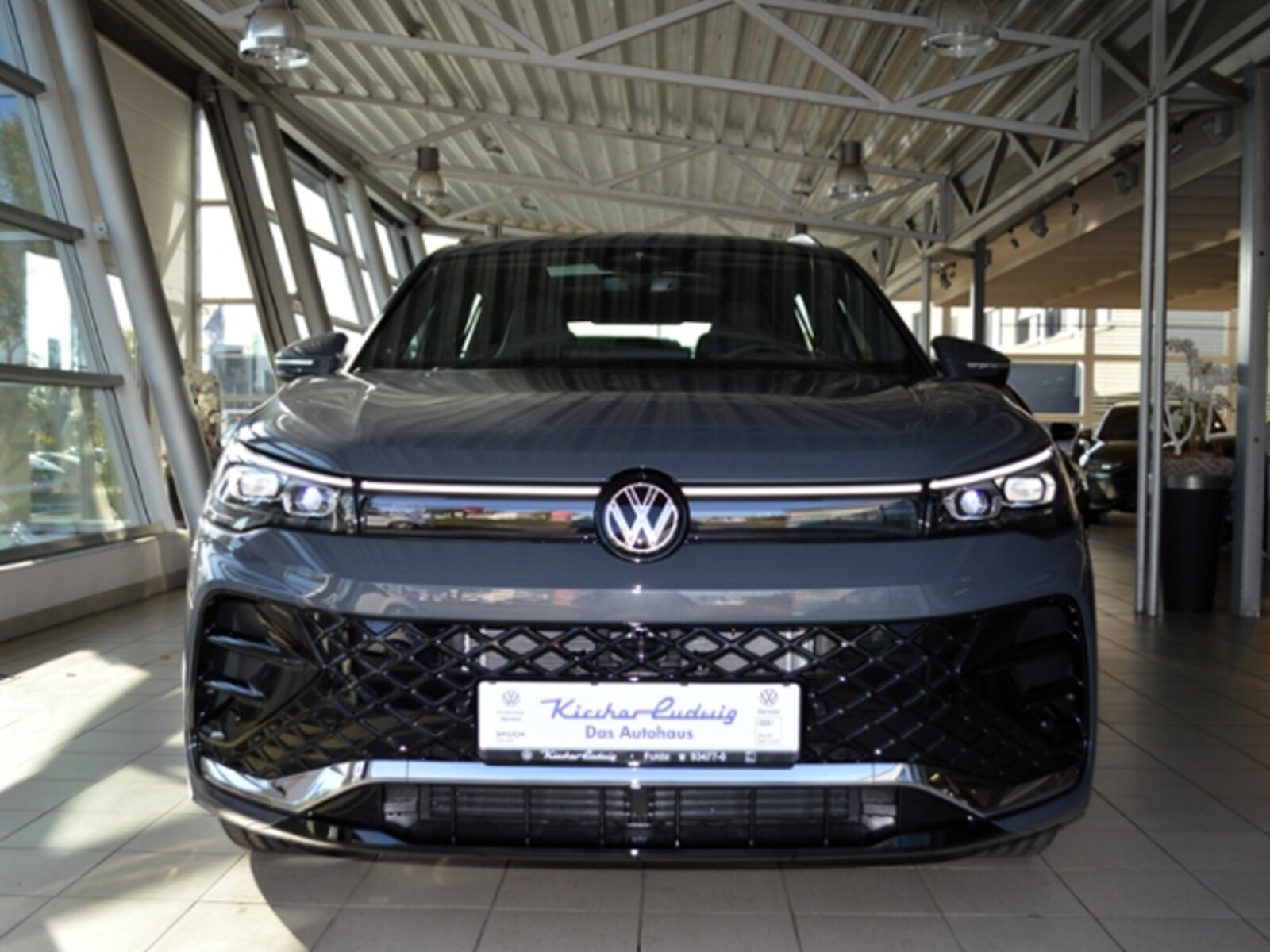 Volkswagen Tiguan – Bild 2
