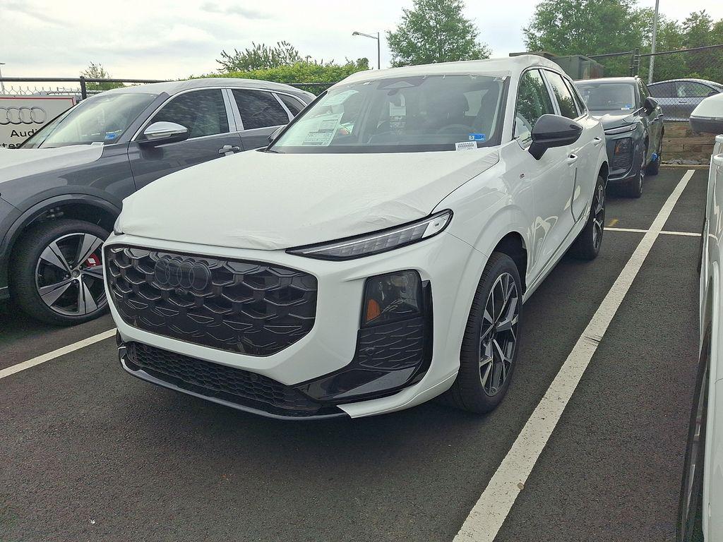 2026 Audi Q3 S line quattro's photo